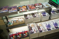 店頭に並ぶ関連書籍