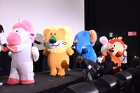 ゆっくりとステージに登場するどうぶつたち