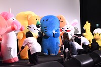 ゆっくりとステージに登場するどうぶつたち