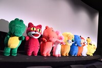 ゆっくりとステージに登場するどうぶつたち