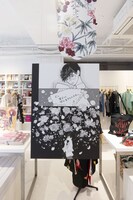 「丸山百景 KEITAMARUYAMA ANTHOLOGY POP UP STORE ー少女漫画とケイタマルヤマー」の様子（公式提供写真）