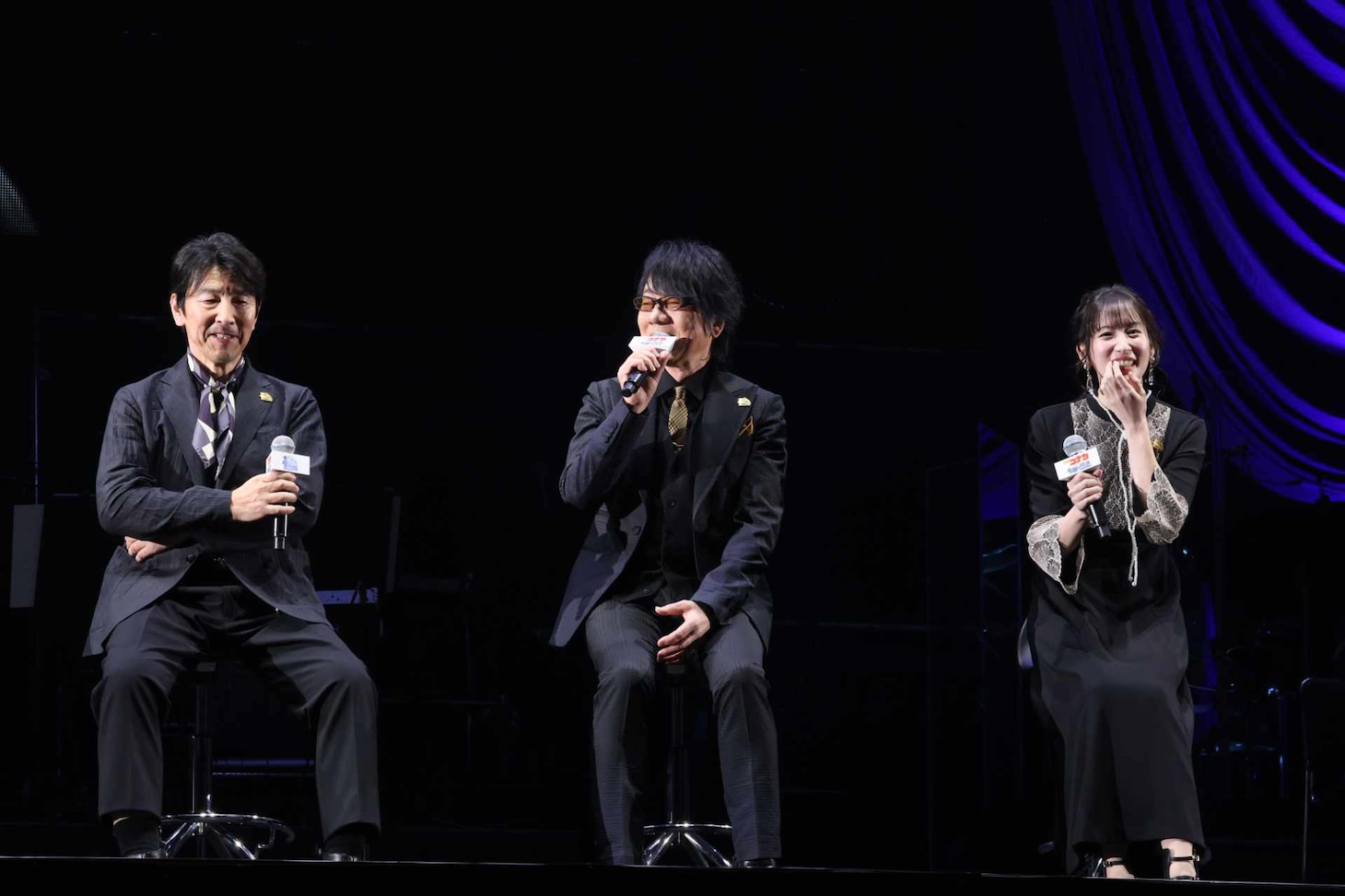 左から高田裕司、速水奨、小清水亜美