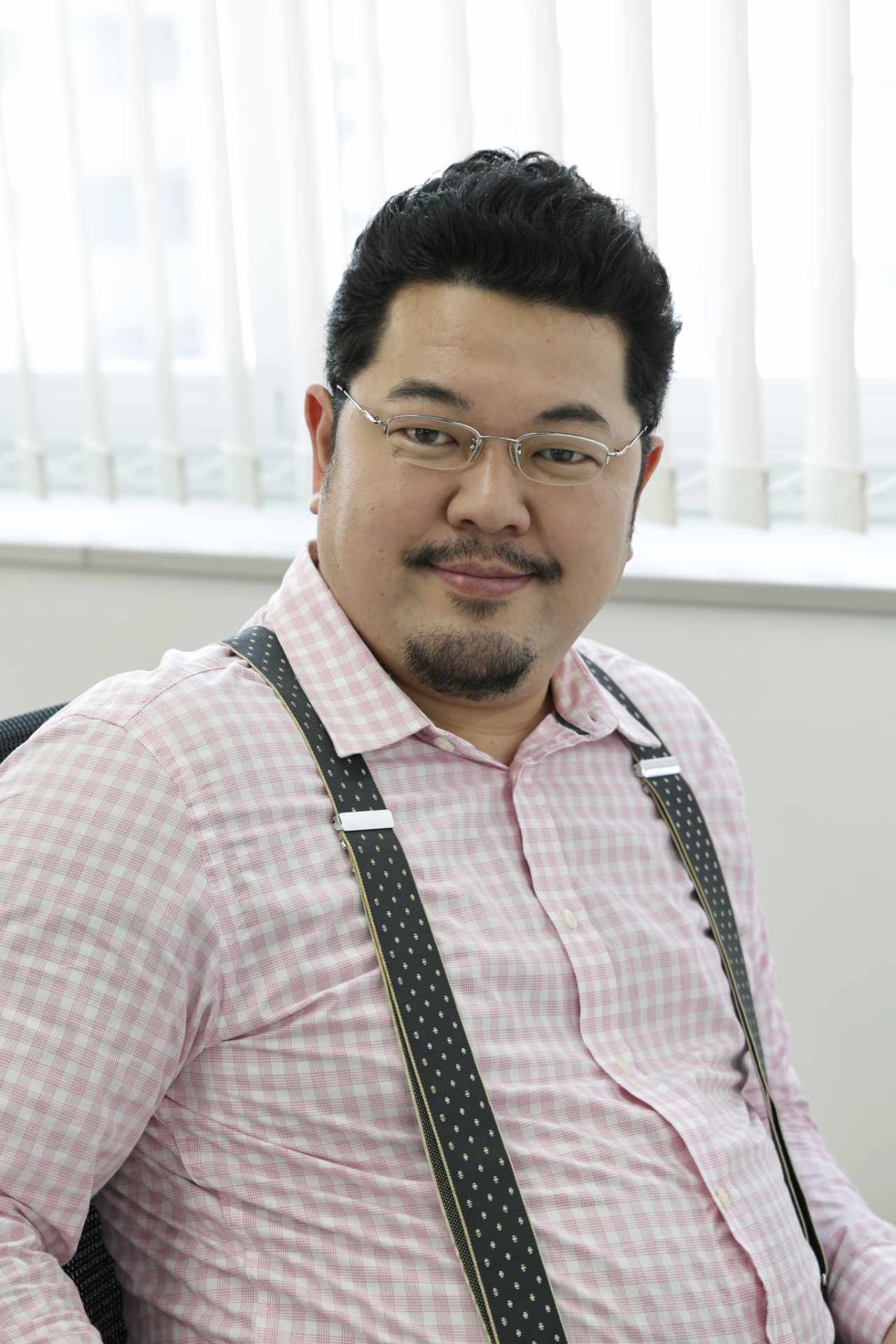 ニクまろ演じる津田圭一