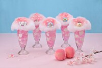 「もくもく雲のさくら色クリームソーダ」