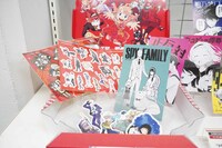 グッズの一部 (c)少年ジャンプ＋10周年/集英社