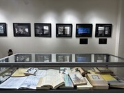 Déesse space caiman shibuyaで開催されている、出版記念展の様子