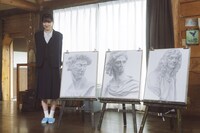 東村の祖母宅で撮影された絵画教室のシーンより