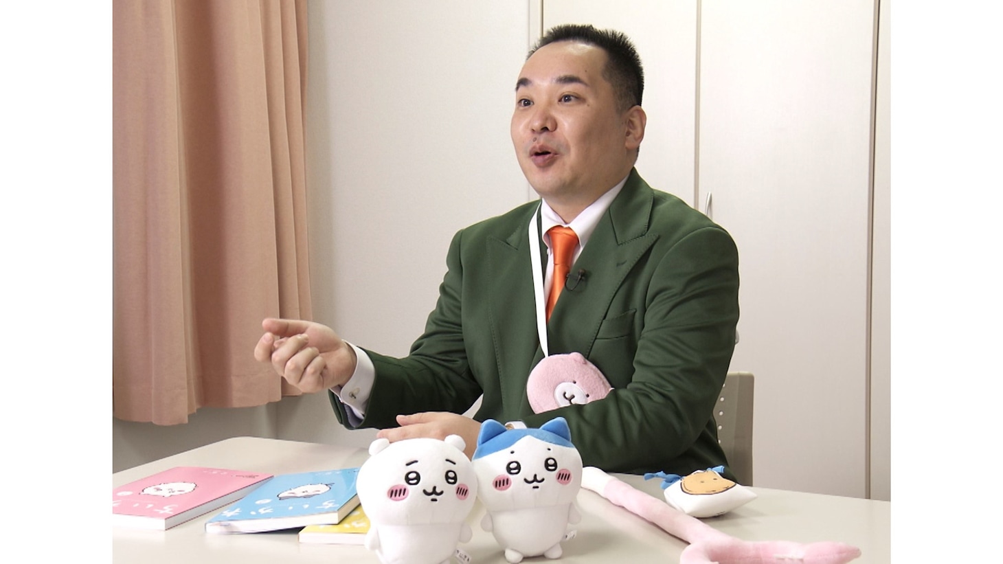 「グレーテルのかまど ちいかわの青いリボンのクッキー」より、作品の魅力を語るミルクボーイ内海