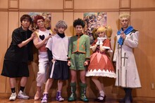 初日会見の様子。左から山崎彬、丘山晴己、阿久津仁愛、西山蓮都、高橋愛、坂東巳之助