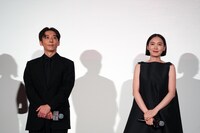 高橋一生と飯豊まりえ