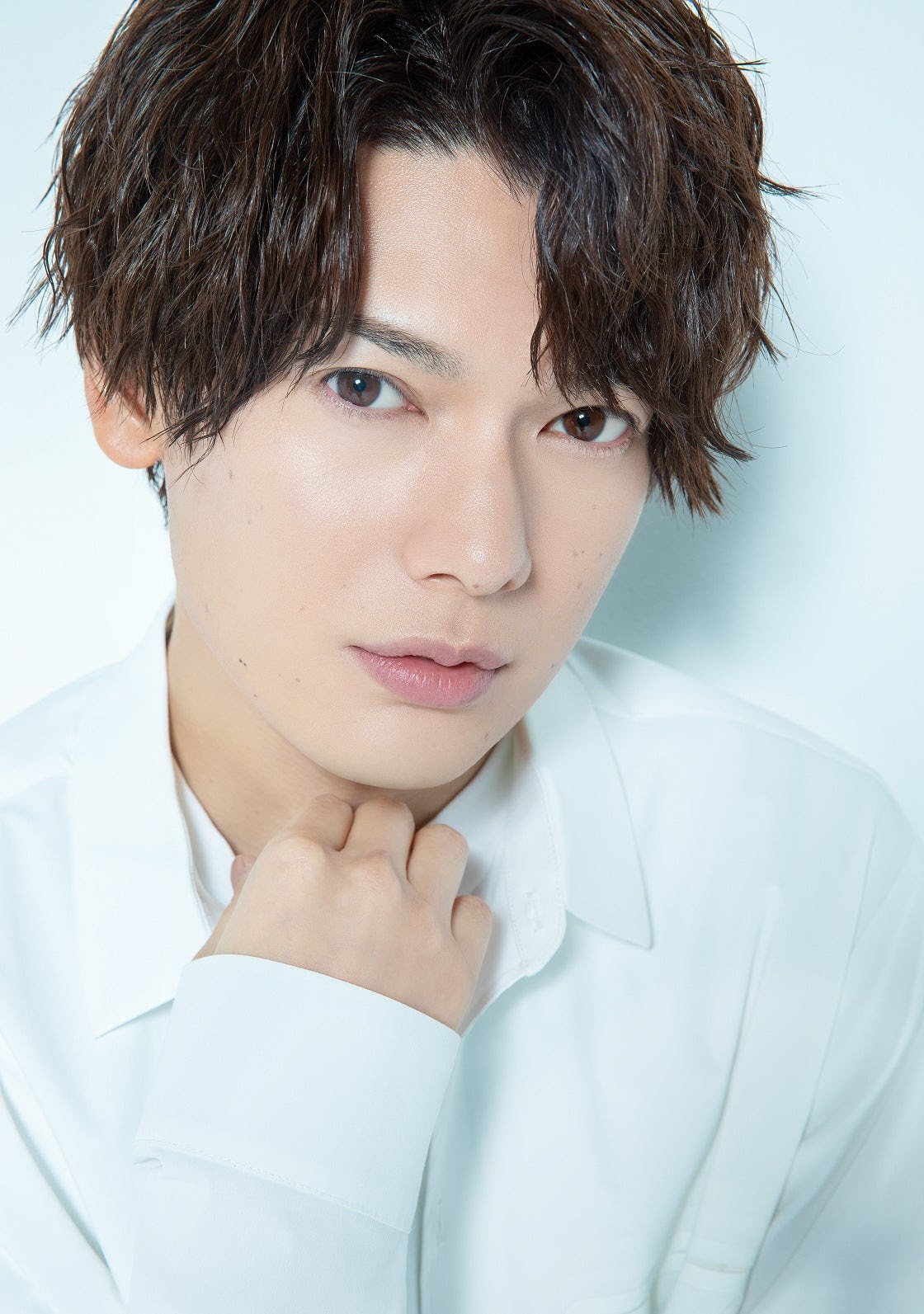 崎山つばさ