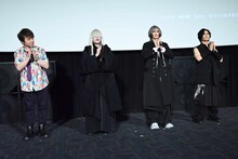 オープニング主題歌の歌詞「悪霊退散」に合わせて振り付けをする置鮎龍太郎、命 -mikoto-、龍矢 -ryuya-、影丸 -kagemaru-