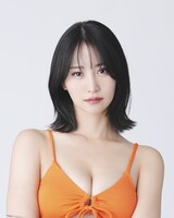 永尾まりや演じる逢󠄀坂みお