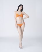 永尾まりや扮する逢󠄀坂みお