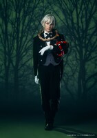 佐藤永典扮するスネーク。