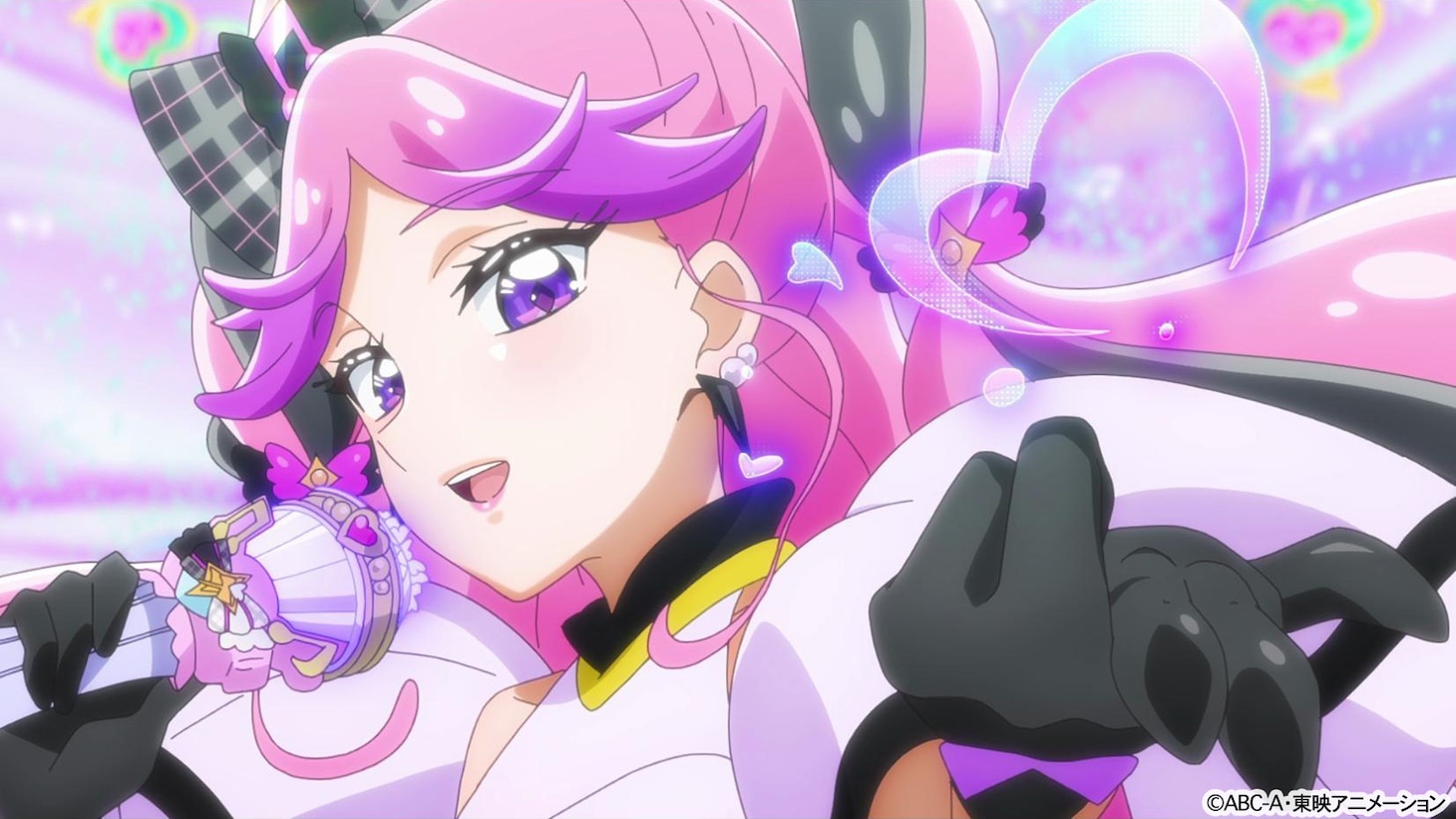 キュアキッスの変身シーン (c)ABC-A・東映アニメーション
