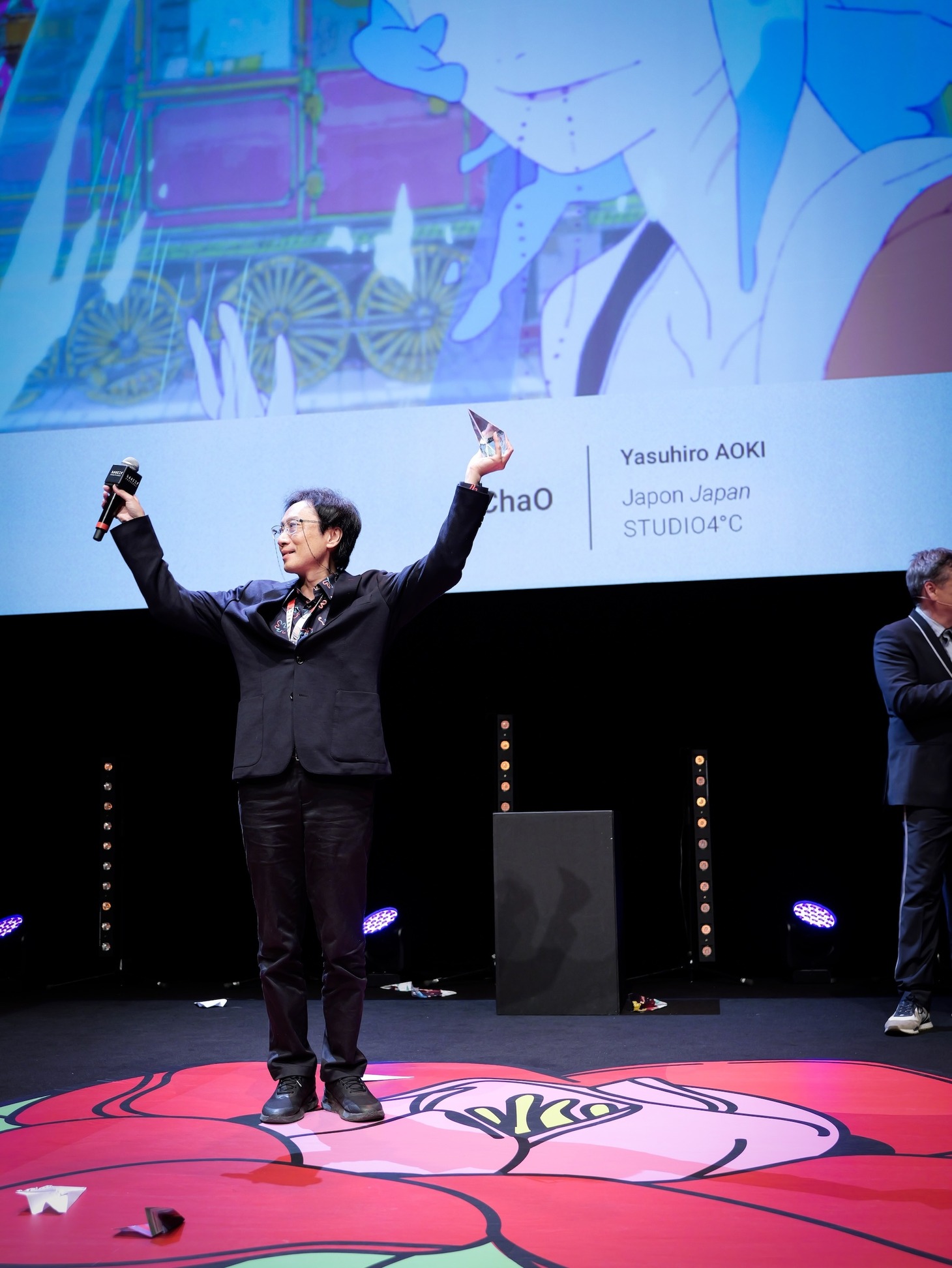「アヌシー国際アニメーション映画祭2025」授賞式に登壇した青木康浩監督