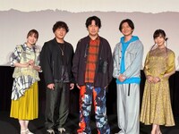 TVアニメ「SAKAMOTO DAYS」第2クールの先行上映会より。左から根本京里、鈴木崚汰、杉田智和、島崎信長、佐倉綾音