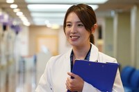 宮内ひとみ演じる新井夏希