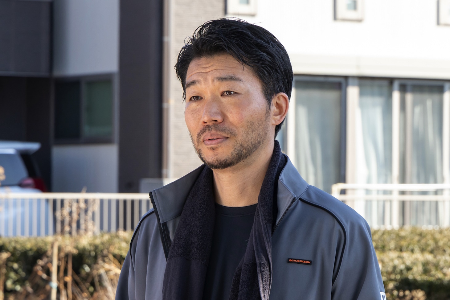 高橋努演じる白野真人