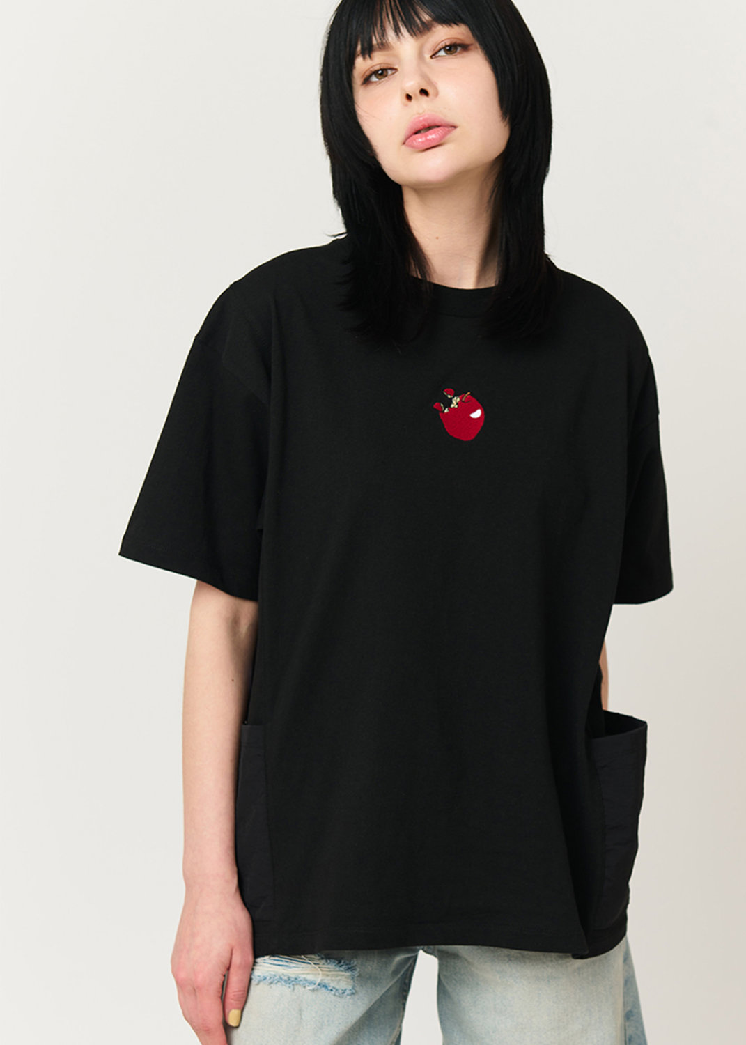 コラボTシャツ着用イメージ