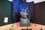 「等身大“黒デク”フィギュア」 (c)堀越耕平/集英社