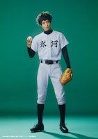 松田昇大扮する巻田広伸