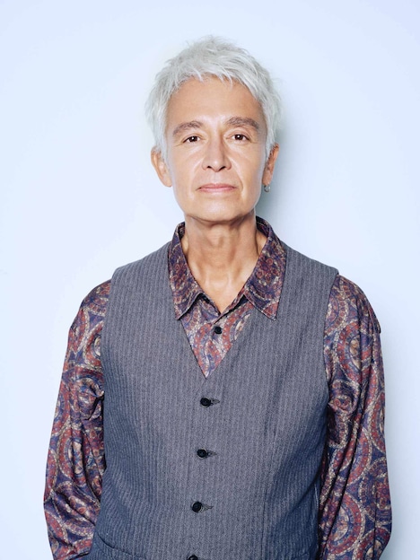 Bar PURPLE ROSEマスター役のマーク・パンサー