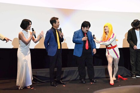 沢城みゆきのアフレコとともに劇中の熱いシーンを熱演し、足が攣った水川かたまり