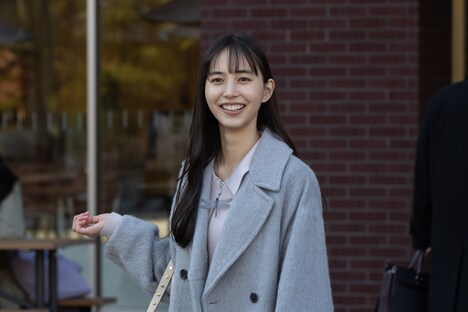 井桁弘恵扮する本音ユウ子 (c)藤子スタジオ／TV TOKYO