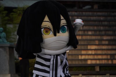 みに隊士”伊黒小芭内 - 「鬼滅」キャスト13人が増上寺でヒット祈願