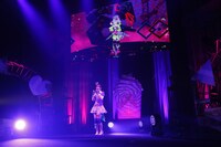 真実夜チィ役の大地葉