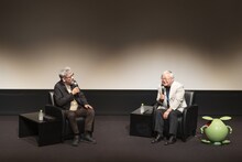 対談の様子。左から庵野秀明、安彦良和（撮影：松田嵩範）