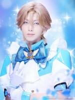 中本大賀扮する由布院煙（変身衣装）