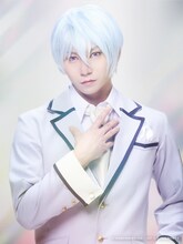 高橋祐理扮する別府日彦（制服）