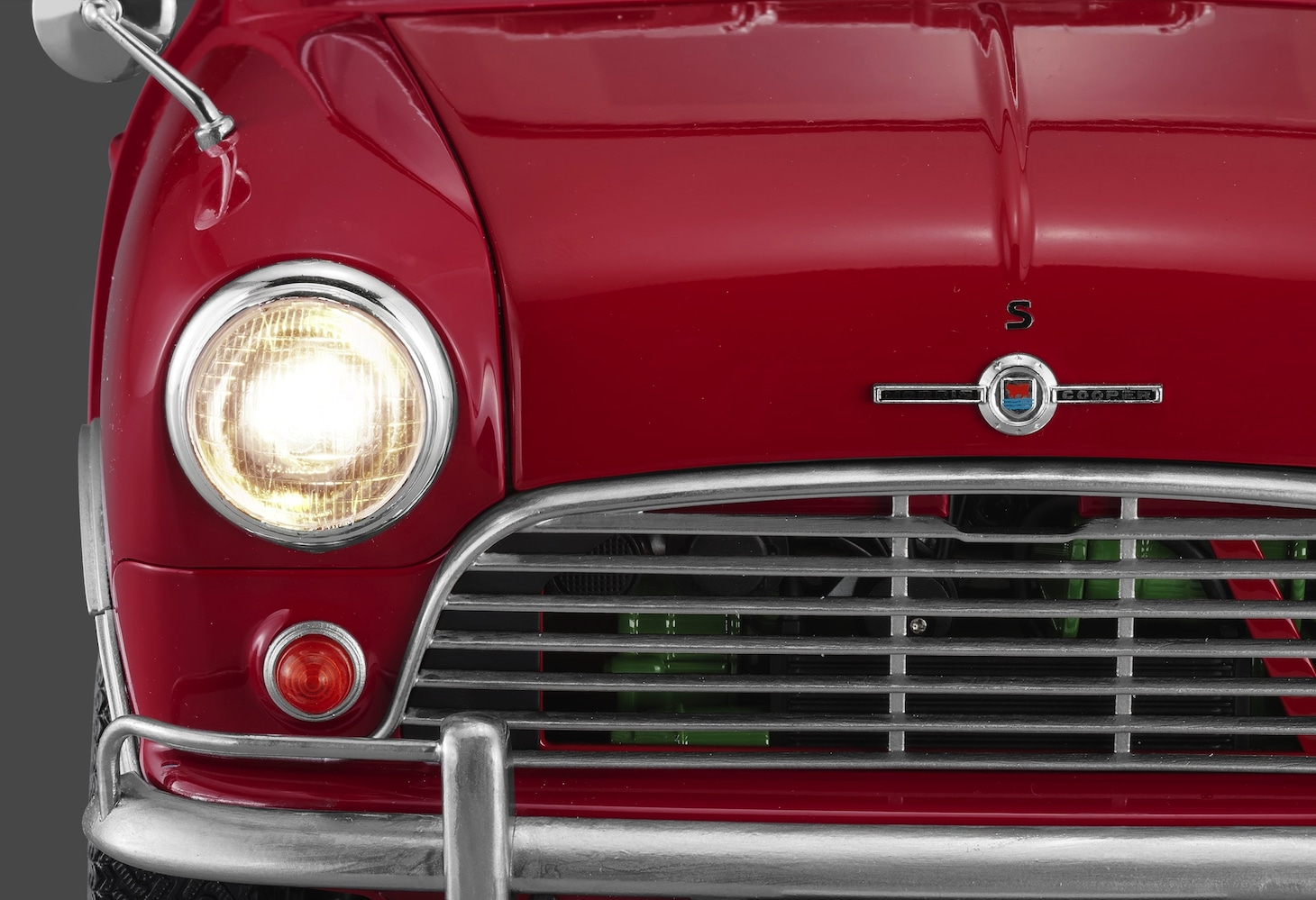 「モーリス・ミニクーパー 1275S Mk-I」のライトには点灯ギミックも搭載