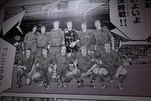 地下1階に掲示された安田剛士による描き下ろしマンガ