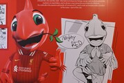 リバプールFCのマスコット、マイティ・レッドのイラストも展示