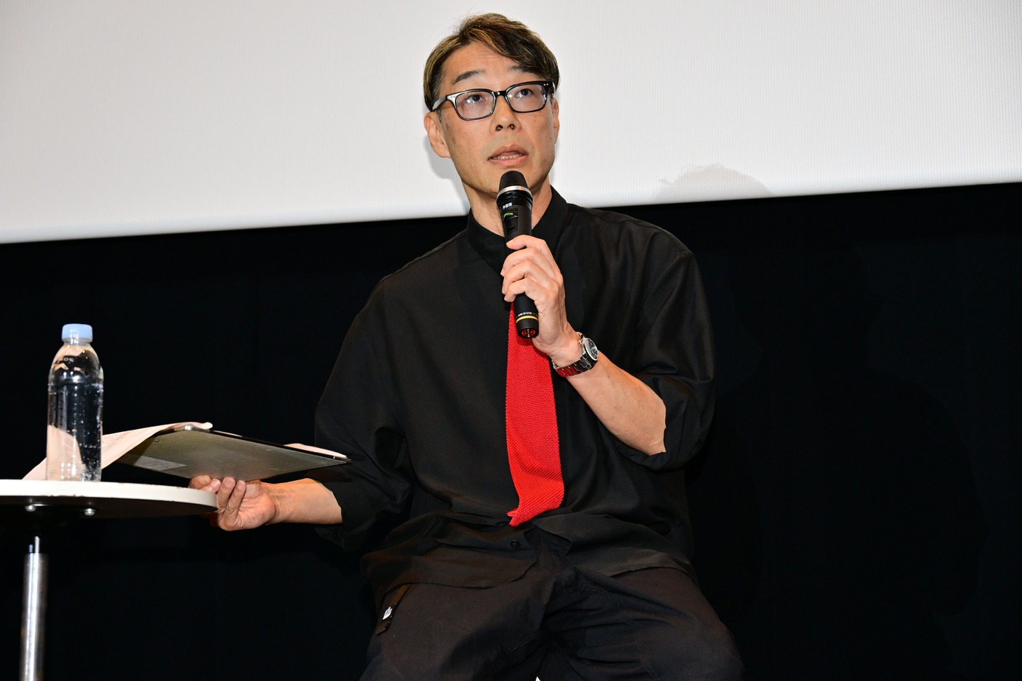 浄園祐氏