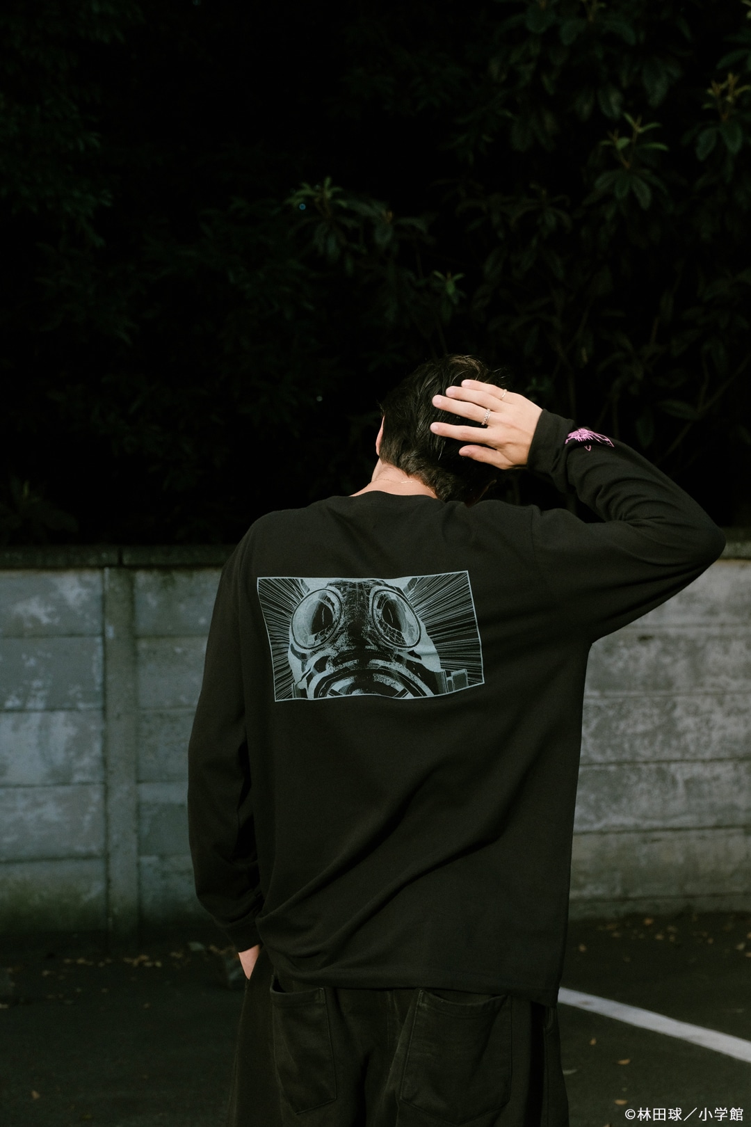 「ドロヘドロ ウサギ耳カイマンロングスリーブTシャツ」
