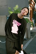 「ドロヘドロ ウサギ耳カイマンロングスリーブTシャツ」