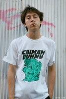 「ドロヘドロ ウサギ耳カイマンTシャツ」