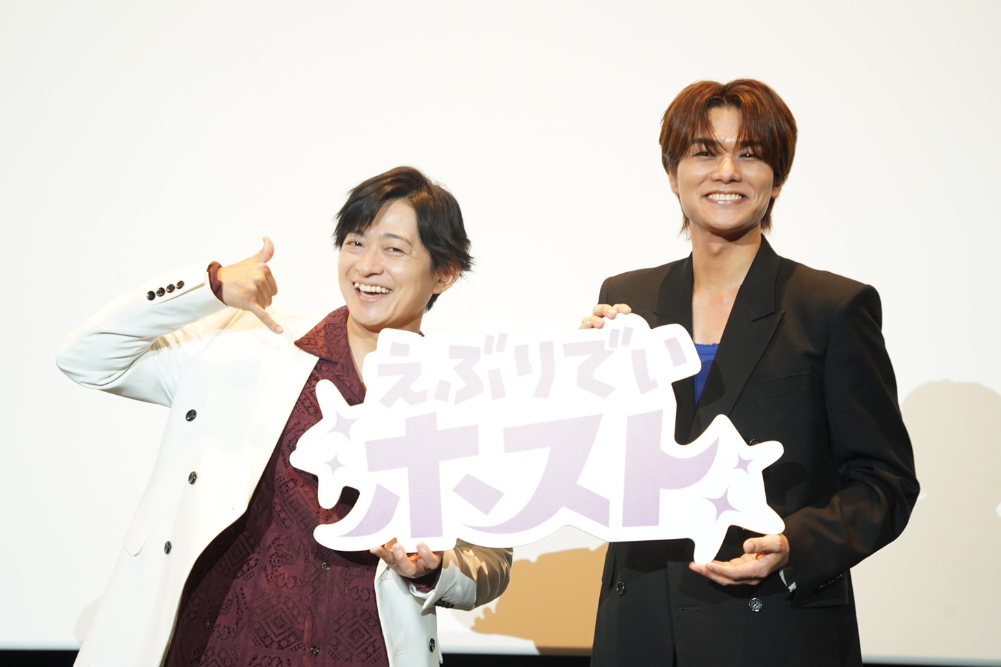左から下野紘、八代拓