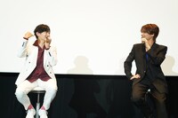 左から下野紘、