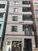 ベアトラップギャラリーが入っているビルの外観