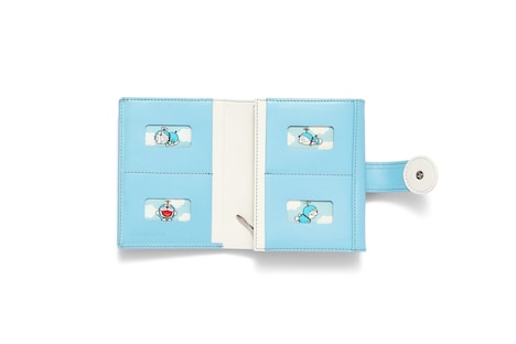 「カードがたくさん入る『ドラえもん』ウォレット」