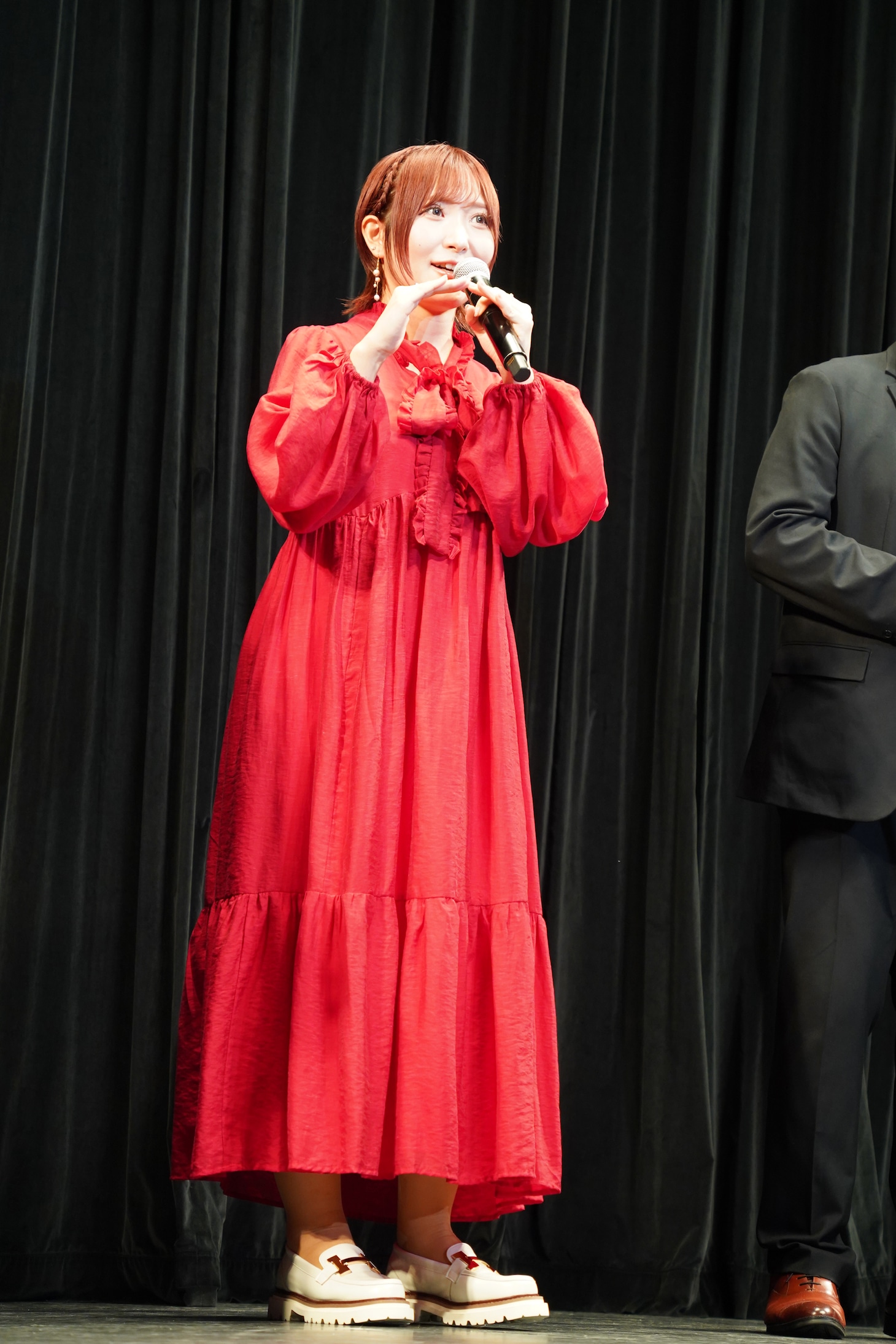 白石晴香
