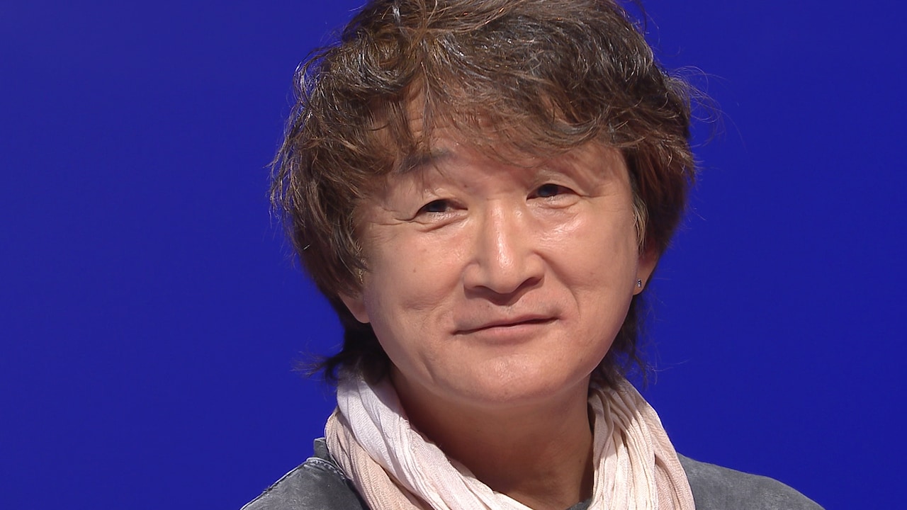 「刃牙」板垣恵介が作品ファンのカズレーザーと対談　格闘マンガの歴史も語る