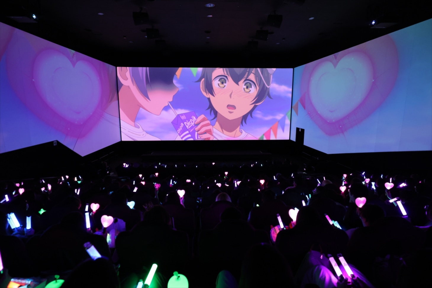 SCREENX版応援上映の様子