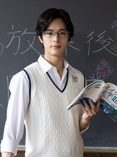 塩野瑛久演じる東條 (c)ABCテレビ